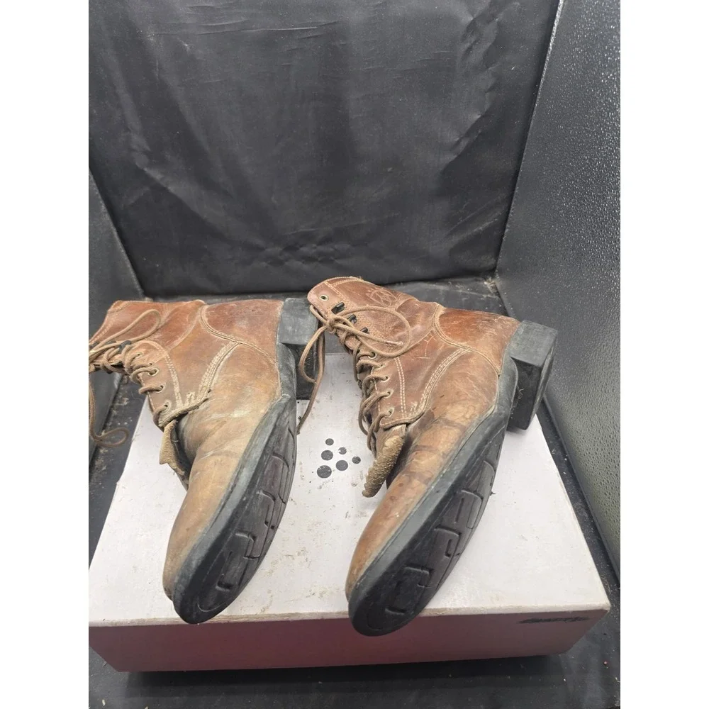ariat work boots Men  Size 10 EE‎